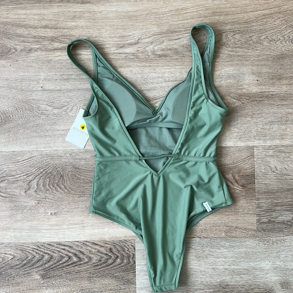 Body glove Pam one piece, new with tags - Picture 12 of 17